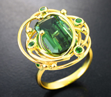 Золотое кольцо с зеленым турмалином высокой чистоты 4,75 карата и диопсидами Золото