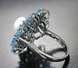 Эффектное серебряное кольцо с жемчужиной и «неоновыми» апатитами Серебро 925