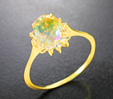 Золотое кольцо с ограненным эфиопским опалом и лейкосапфирами