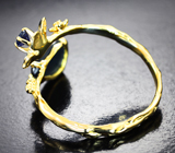 Золотое кольцо cо звездчатым сапфиром редкой формы, синим сапфиром и бриллиантом Золото