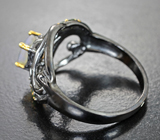 Серебряное кольцо с ограненным эфиопским опалом и диопсидами