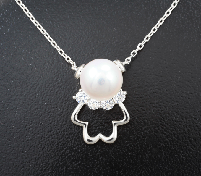 Серебряное колье с жемчугом