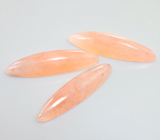 Набор из 3 кабошонов «земляничного» кварца 27,27 карата 