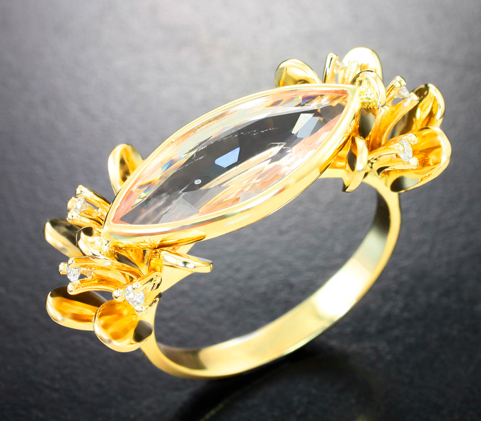 Кольцо с морганитом 3,08 карата и бриллиантами