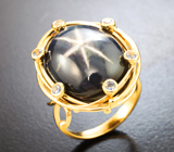 Золотое кольцо c на редкость крупным звездчатым 28,15 карата и васильковыми сапфирами Золото