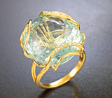 Массивное золотое кольцо с ярким аквамарином оттенка морской волны 26,36 карата и бриллиантами