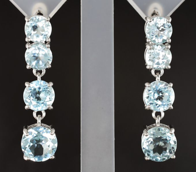 Серебряные серьги с голубыми топазами