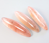 Набор из 3 кабошонов «земляничного» кварца 28,04 карата 