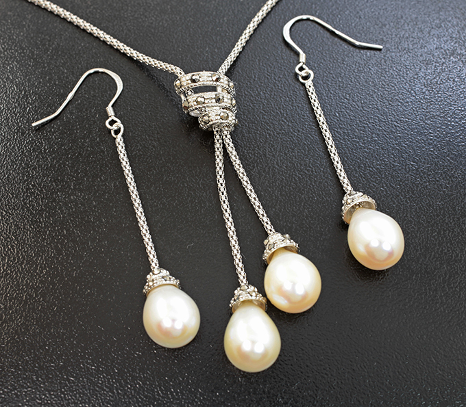 Серебряный комплект с жемчугом и марказитами