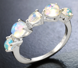 Элегантное серебряное кольцо с кристаллическими эфиопскими опалами