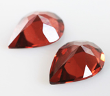 Пара чистейших альмандинов гранатов 2,31 карата 