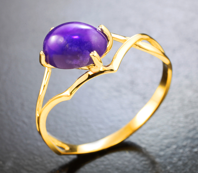 Золотое кольцо с редким хакманитом 2,36 карата