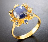Золотое кольцо с крупным полихромным сапфиром 3,44 карата и бриллиантом