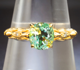 Золотое кольцо с ярким полихромным параиба турмалином 1,28 карата Золото