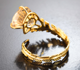 Золотое кольцо с персиковым морганитом 4,91 карата