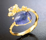 Золотое кольцо с яркими танзанитами 5,25 карата и бриллиантом
