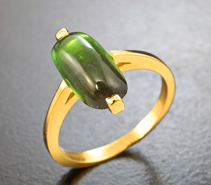Золотое кольцо с зеленым турмалином 2,74 карата