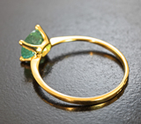 Золотое кольцо с ярким «яблочным» уральским изумрудом 1,17 карата Золото
