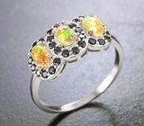 Замечательное серебряное кольцо с эфиопскими опалами и черными шпинелями Серебро 925