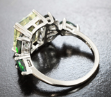 Превосходное серебряное кольцо с зеленым аметистом и ограненными черными опалами Серебро 925