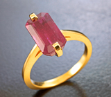 Золотое кольцо с насыщенным рубином 4,1 карата