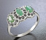 Замечательное серебряное кольцо с изумрудами и черными шпинелями