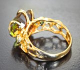 Золотое кольцо с крупным полихромным турмалином 10,67 карата, демантоидами гранатами и бриллиантами