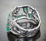 Ажурное серебряное кольцо с изумрудами и танзанитами