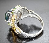 Серебряное кольцо с кристаллическими черными опалами и диопсидами