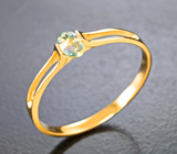 Золотое кольцо с уральским александритом редкого оттенка морской волны 0,21 карата