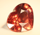 Гранат со сменой цвета 2,25 карата 