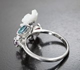 Прелестное серебряное кольцо с резным перламутром, родолитом, аметистом и цветной эмалью