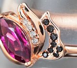 Чудесное серебряное кольцо с родолитом и черными шпинелями