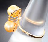 Золотое кольцо с золотистым жемчугом 8,39 карата и бесцветными цирконами
