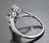 Оригинальное серебряное кольцо с кристаллическими черными опалами