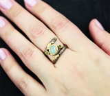 Серебряное кольцо с кристаллическим эфиопским опалом и диопсидами