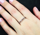 Изящное серебряное кольцо с родолитами