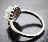 Великолепное серебряное кольцо с ограненным эфиопским опалом и разноцветными сапфирами Серебро 925