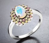 Праздничное серебряное кольцо с кристаллическим эфиопским опалом и разноцветными сапфирами