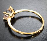 Золотое кольцо с морганитом 1,31 карата