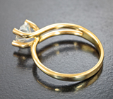 Золотое кольцо с чистейшим муассанитом идеальной бриллиантовой огранки 1,12 карата и цирконами