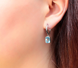 Стильные серебряные серьги с голубыми топазами Серебро 925
