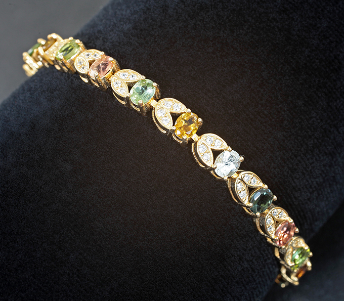 Праздничный серебряный браслет с разноцветными турмалинами