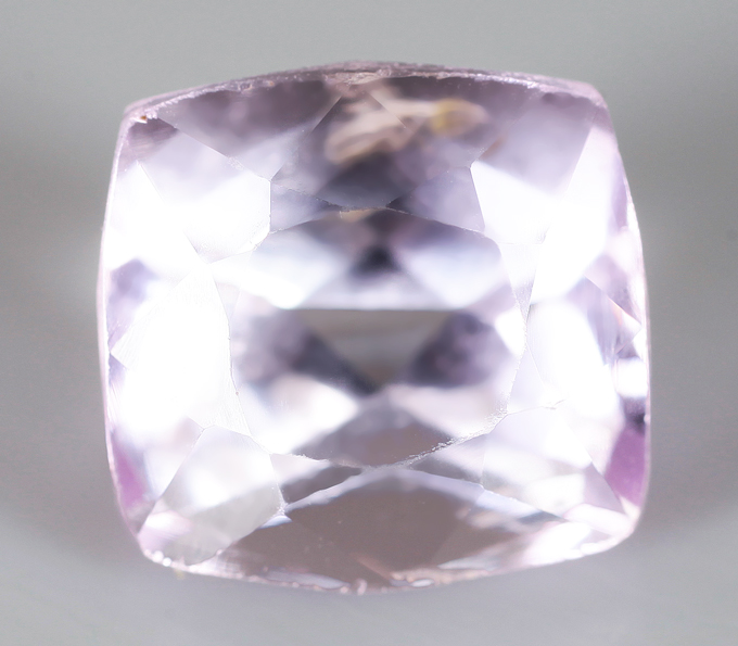 Кунцит 4,32 карата