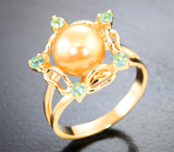 Золотое кольцо с золотистой жемчужиной 4,06 карата и уральскими изумрудам