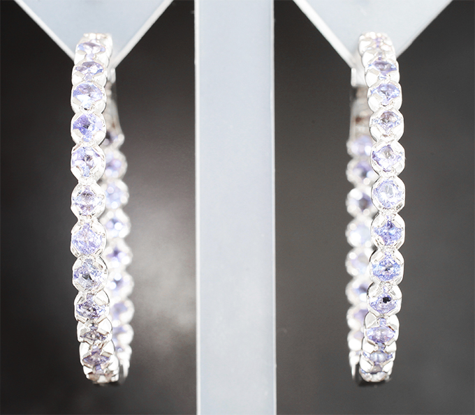 Стильные серебряные серьги с танзанитами