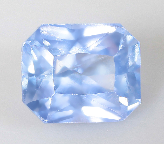 Васильковый сапфир 0,71 карата