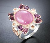 Серебряное кольцо с пурпурно-розовым сапфиром 8,89 карата и родолитами Серебро 925