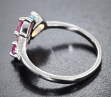 Чудесное серебряное кольцо с кристаллическим эфиопским опалом и розовыми сапфирами