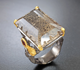 Серебряное кольцо с резным дымчатым кварцем 34,29 карата и альмандинами гранатами